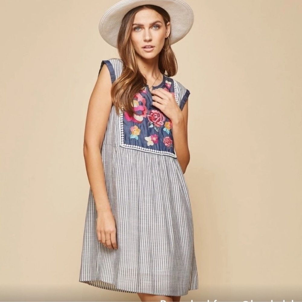 New Savanna Jane Sleeveless Dress Medium Striped Embroidered Blue Boho Floral